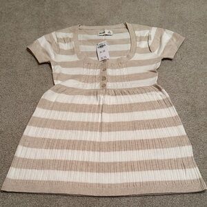 Hollister Babydoll striped Henley top Cream & Tan Knit Top NWT size XS adorable